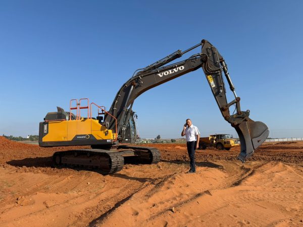 Read more about the article ראש עיריית כפר סבא, רפי סער, מוביל פרויקט מגורים ענק לבני העיר בהנחה של עד מיליון שקלים למשרתי מילואים וזכאים: בקרוב ההגרלה