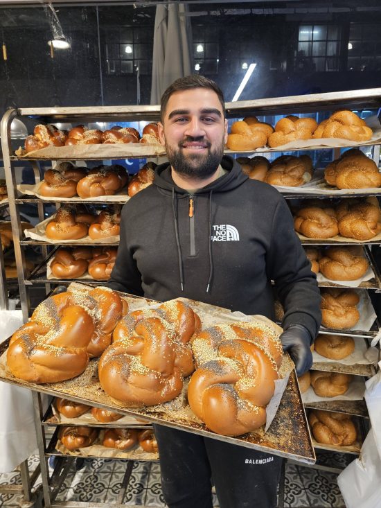 Read more about the article בפינת הפרגון היומית לכבוד חנוכה מאפיית יחד עם מבצע חם על הסופגניות