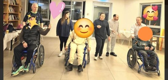 Read more about the article החוג "ריקודים עם הכוכבים” המיועד לאנשים עם מוגבלויות חידש פעילותו המרגשת בהוד השרון