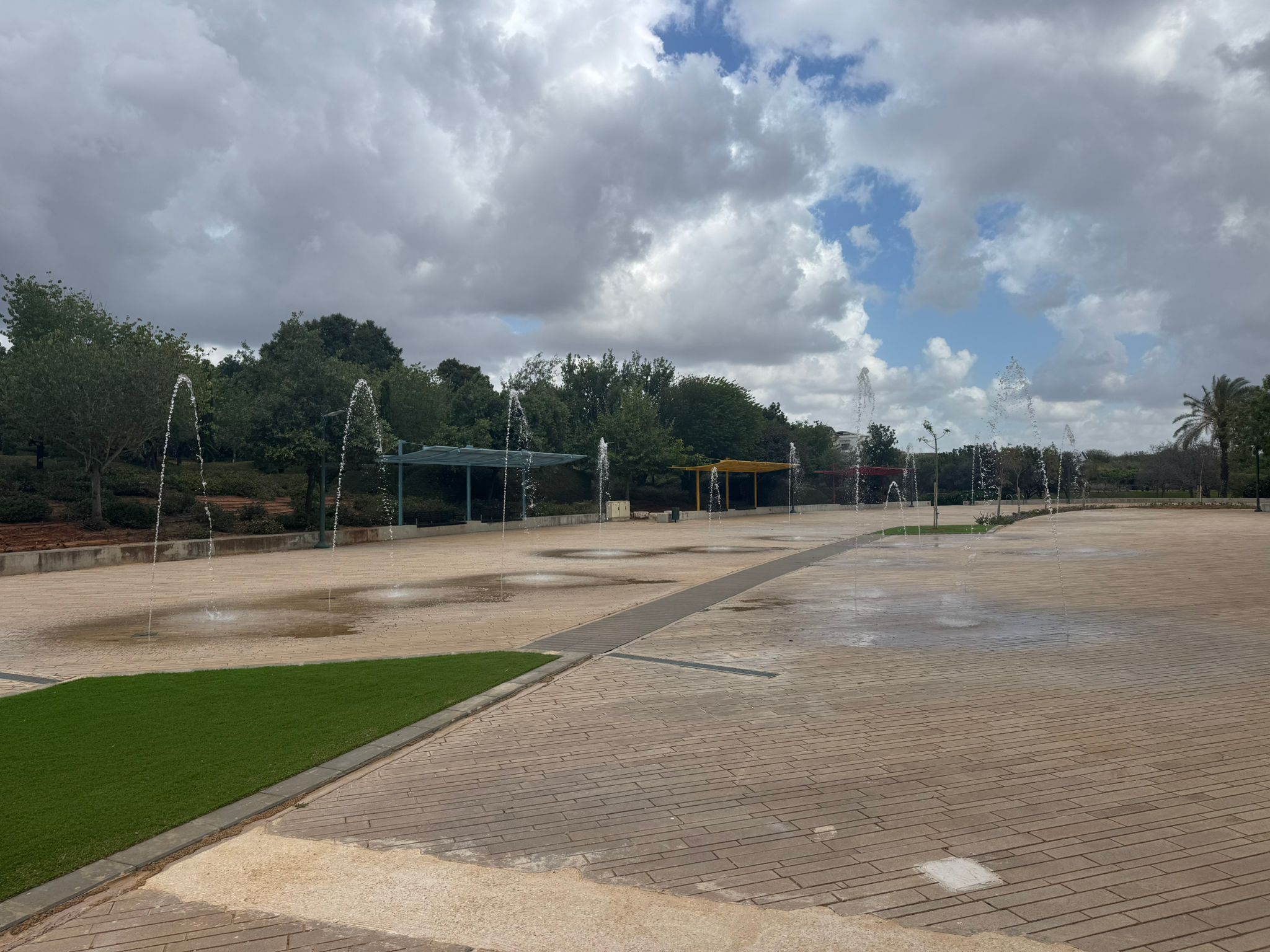 מתחם המזרקות בפארק העירוני בכפר סבא נפתח מחדש